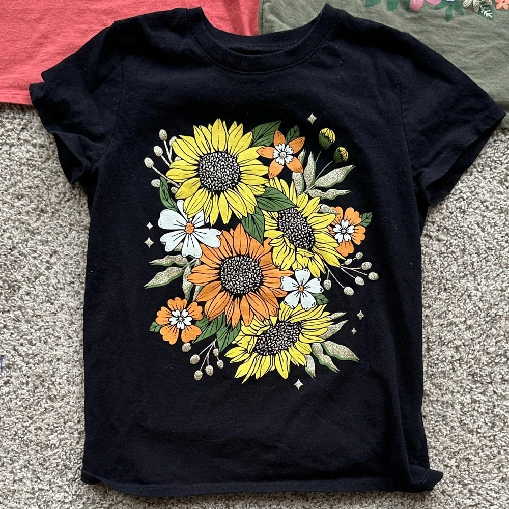 3 - Children’s Place girls medium Short Sleeve Autumn Fall Graphic Tees